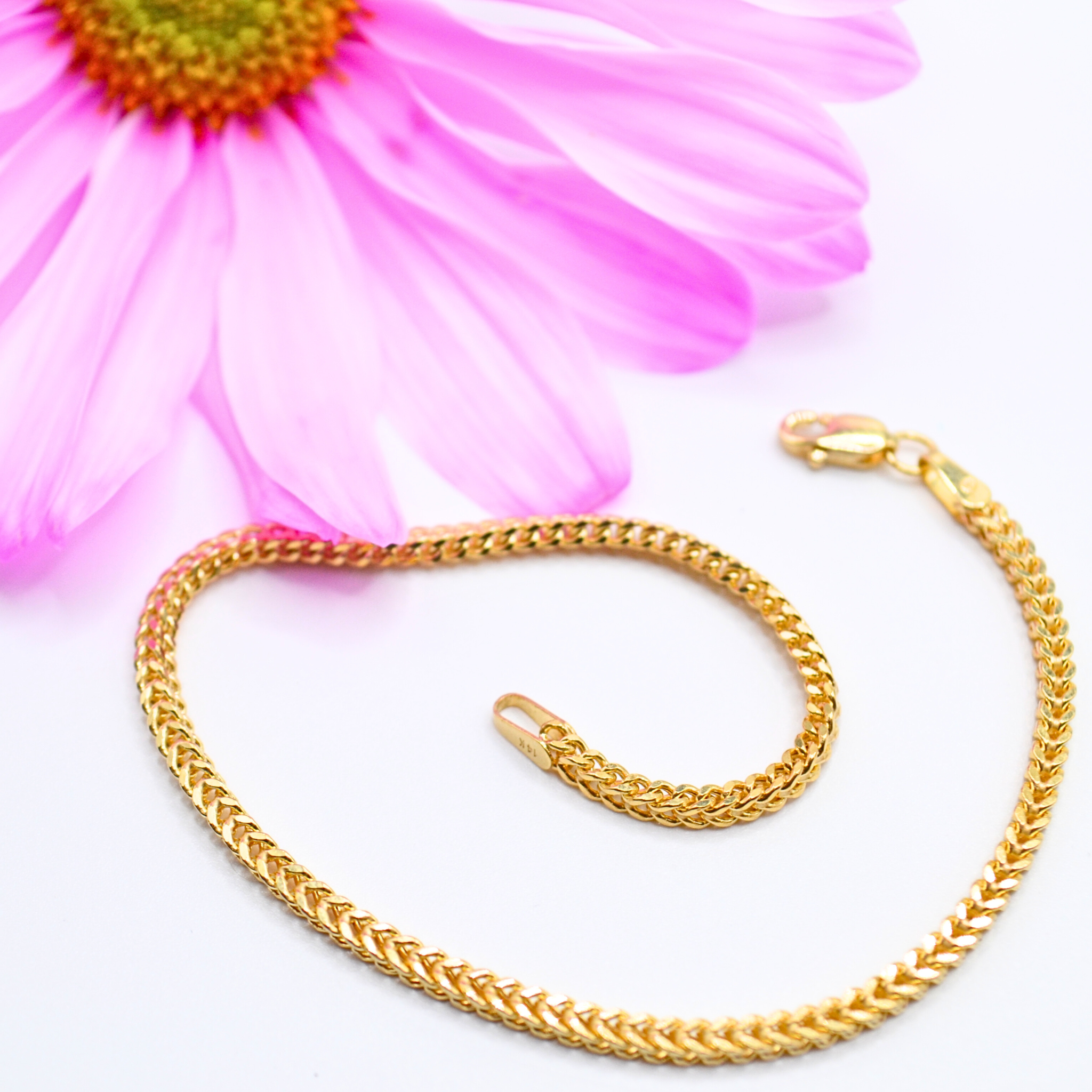 Italian gold bracelet with flower background for women